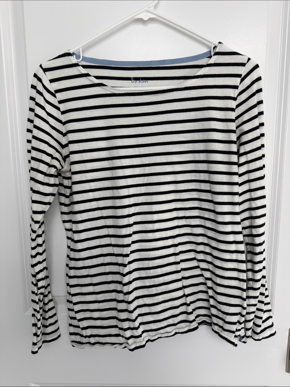 Striped Long-Sleeve Boatneck Top - Black/White